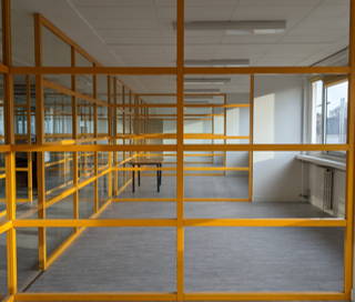 Bureau privé 15 m² 3 postes Coworking Avenue de Garlande Bagneux 92220 - photo 1